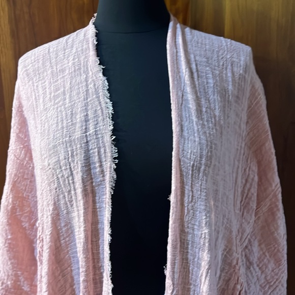 Vince Camuto Textured Shawl Cover Up - Picture 2 of 6